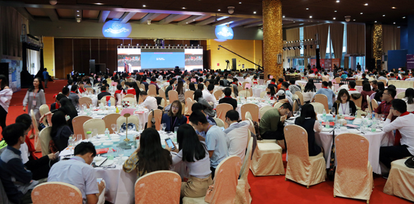 2017年吉林大學(xué)迎新敬老暨校友風(fēng)巡禮聯(lián)誼大會(huì)